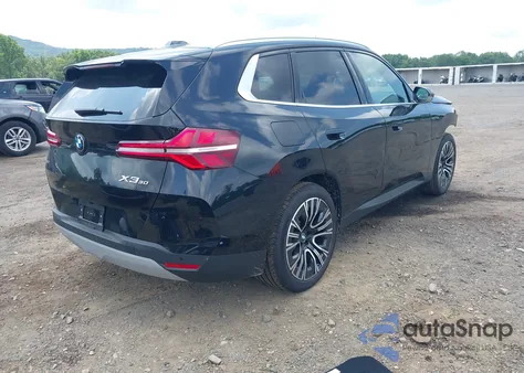 2025 BMW X3 30 xDrive z USA, uszkodzony, nr VIN 5UX53GP09S9032647